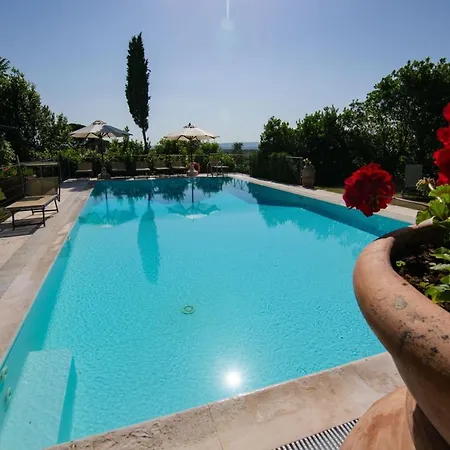 Sleeps 15 Pool Wifi *